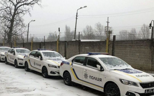 Украинские полицейские пересели на Peugeot