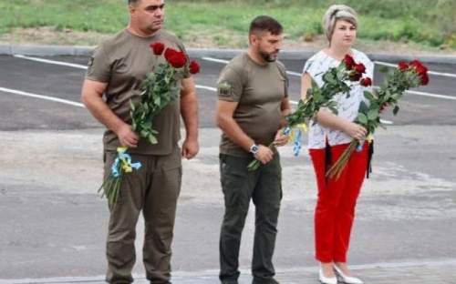 В Авдіївці  вшанували пам’ять захисників України, які загинули у боротьбі  за незалежність, суверенітет і територіальну цілісність 