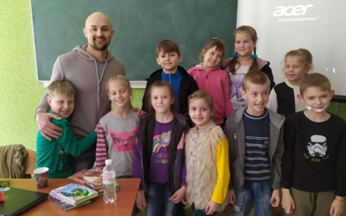 Авдіївська малеча занурилась у світ дитячих казок (ФОТО)