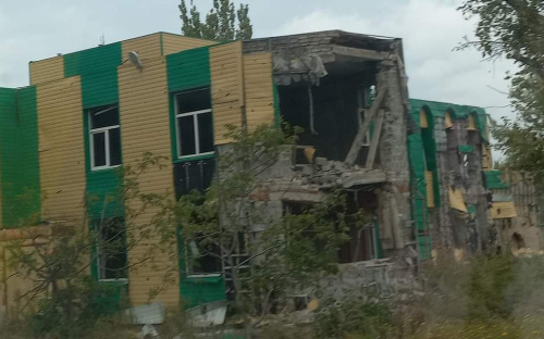 Четвертий місяць під щільним вогнем без світла та газу: як зараз живуть люди в Авдіївці