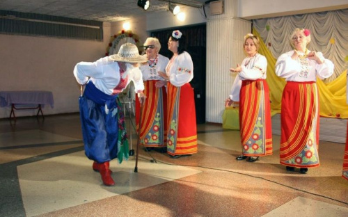 В Авдеевке вновь заработал «Веселый каблучок» (ФОТО)