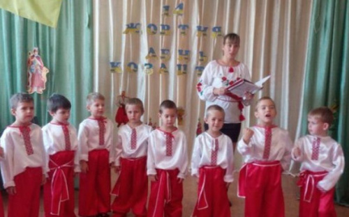 В детсадах Авдеевки говорили о козачестве (ФОТО)