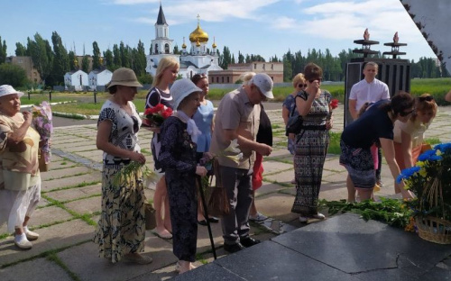 В Авдеевке вспомнили жертв войны (ФОТО)