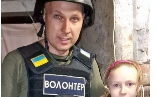 Волонтер із Запоріжжя допомогає авдіївцям евакуюватися до безпечних міст