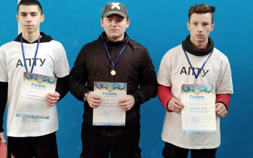 В Авдіївці серед учнів ПТУ провели змагання з настільного тенісу