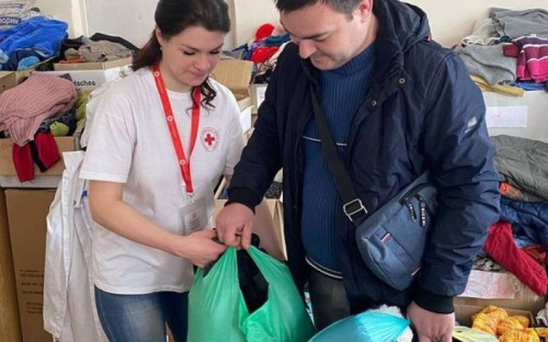 Волонтери Метінвесту турбуються про українців, які потребують підтримки