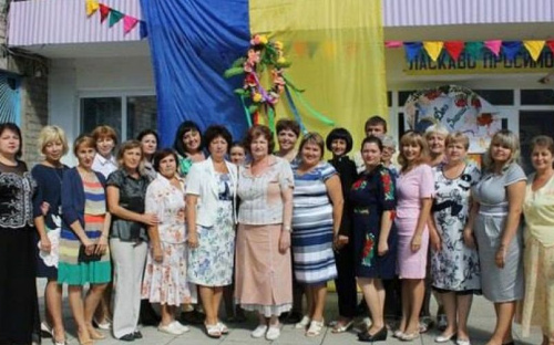В Авдеевке ищут директора опорной школы