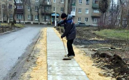 Комунальники Авдіївки продовжують створювати комфортні умови для мешканців міста (ФОТОФАКТ)
