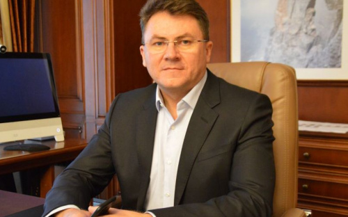 Гендиректор АКХЗ Виталий Литовка поздравил заводчан с Днем рождения предприятия