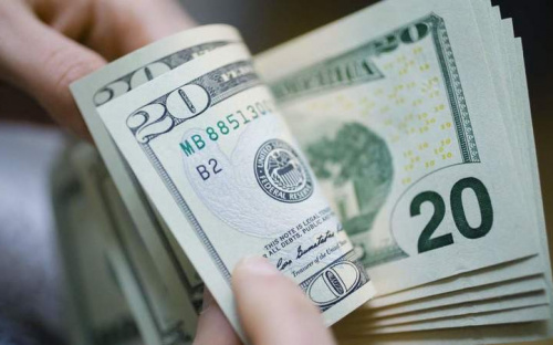 На Україну чекає долар по 50 грн: у Кабміні озвучили прогноз на 2023 рік