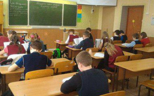 В Авдеевке продолжается учебный процесс