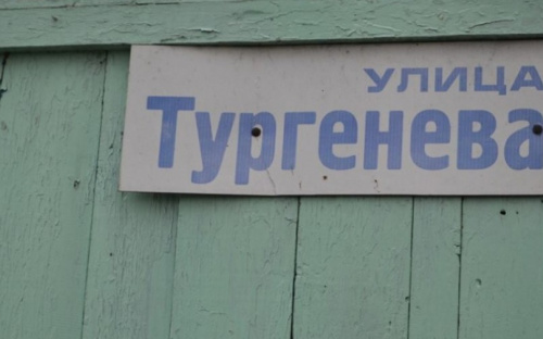 В старой части Авдеевки идут аварийно-восстановительные работы после обстрела