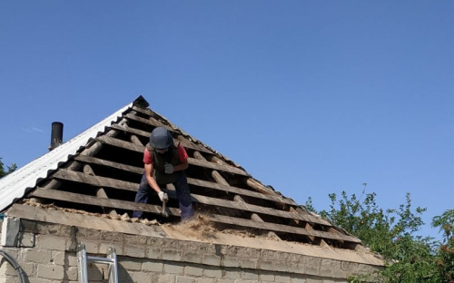 В Авдеевке с каждым днем становится все больше восстановленных домов (ФОТО)