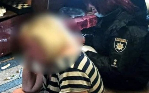 Поліцейські Авдіївки склали адмінпротокол на недбайливу матусю двох неповнолітніх дітей