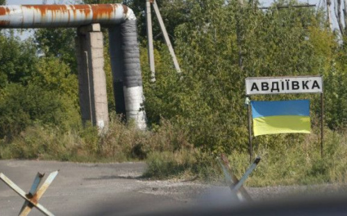 Поліцейські Авдіївки екстрено евакуювали пораненого до медзакладу: на жаль, чоловік помер у лікарні