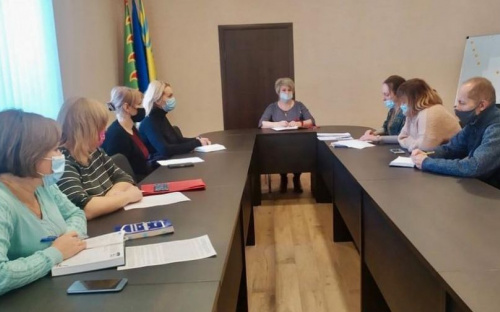 Авдіївців покарали за порушення тиші і продаж алкоголя неповнолітньому