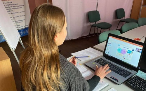 В Авдеевке у молодежи развивают навыки предпринимательства