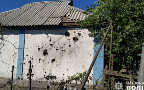 Повреждены четыре дома: полиция подтвердила обстрел Авдеевки (ФОТО)