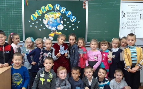 Дети Авдеевки приобщились ко Дню Мира (ФОТО)