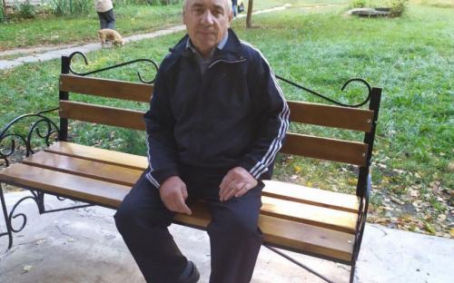 При поддержке АКХЗ жители авдеевских многоэтажек продолжают преображать придомовую территорию (ФОТО и ВИДЕО)