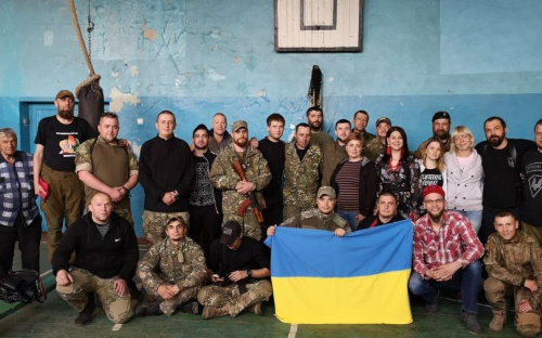 Артисти завітали до поліцейських в Авдіївці (ФОТО)