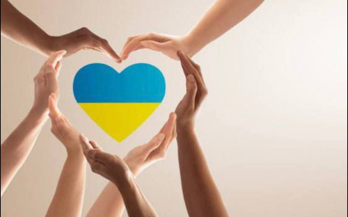 Корисні чат-боти та сервіси, які можуть допомогти внутрішнім переселенцям