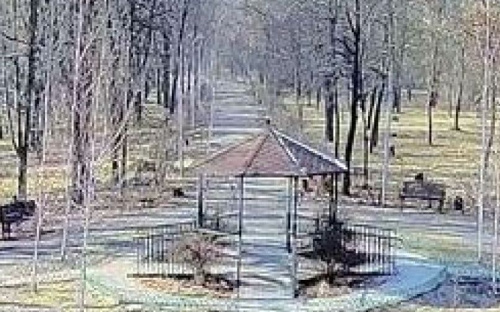 В поселке Нью-Йорк обновленный парк взяли под видеонаблюдение (ФОТОФАКТ)