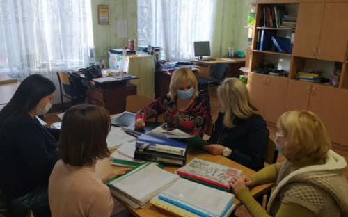 В Авдіївці продовжують перевірку виховної роботи в навчальних закладах міста