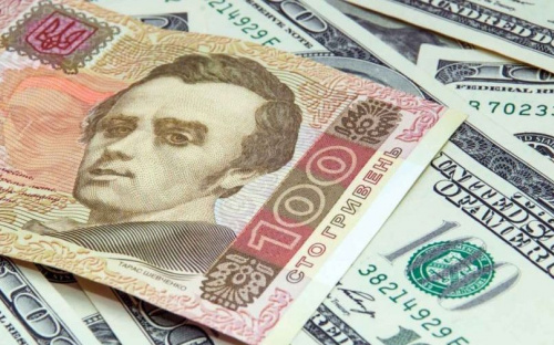 Курс долара в Україні може стабілізуватись: що для цього потрібно