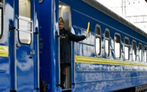 Билеты на 16 поездов, курсирующие на Донбасс, теперь  можно купить за 45 суток до отправления