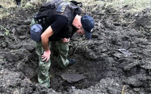 У полі поблизу Авдіївки стався вибух