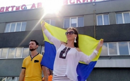 Авдіївка зустріла патріотичний автопробіг (ФОТО)
