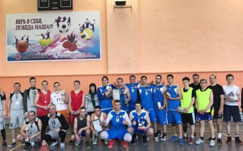 В Авдеевке прошел Открытый кубок АКХЗ по баскетболу (ФОТО)