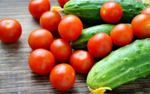 Салаты ценой здоровья: какие овощи нельзя есть зимой