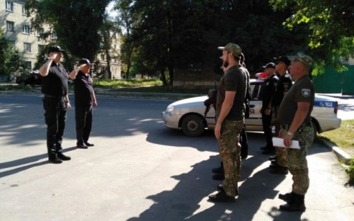 Увеличенные наряды полиции будут контролировать Авдеевку и другие города Покровской оперзоны