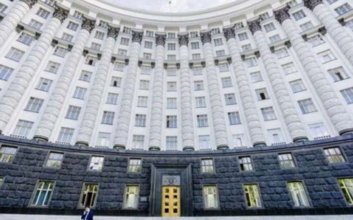 Кабмин берет цены на продукты на контроль