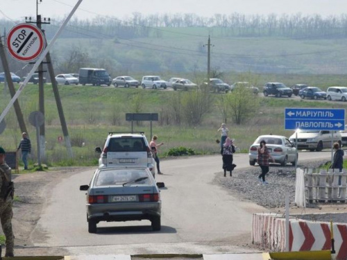 Украинские пограничники опубликовали статистику пересечения донбасской линии разграничения