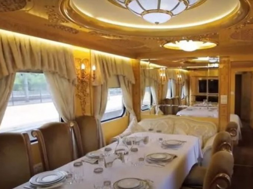 Украинцам показали, как выглядит VIP-вагон "Укрзализныци" за 24 тысячи