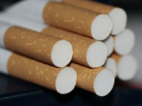 Украинские курильщики тратят на сигареты более $800 в год