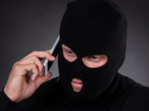 Мошенники по известной "схеме" выманили у пенсионерки из Авдеевки  17 500 гривен