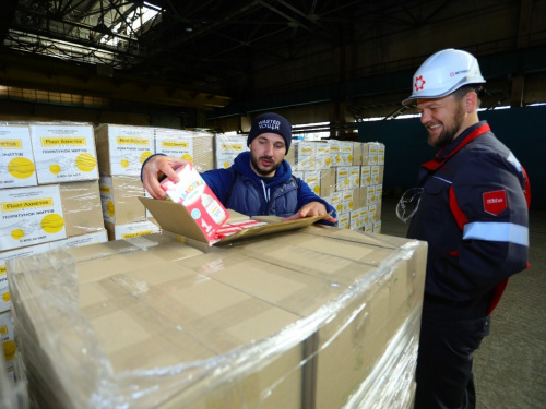 Понад 300 тисяч українців отримали допомогу від «Рятуємо життя»