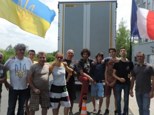 Прифронтовым больницам Авдеевки и Красногоровки направили помощь из Франции