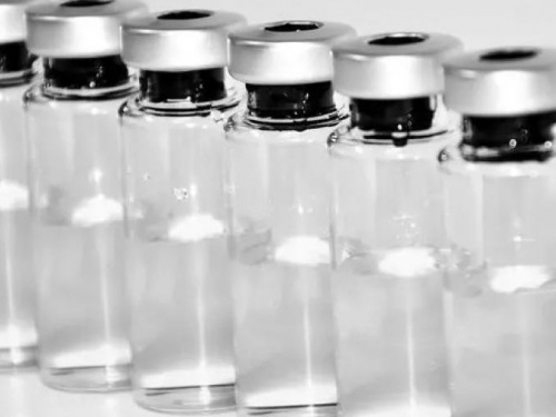 У привитых вакциной Pfizer вырабатывается в 10 раз больше антител, чем у вакцинированных CoronaVac - ученые