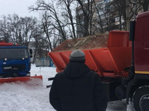 В Авдеевке борются с ударом стихии (ФОТО)