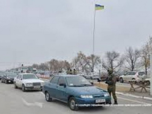 Для 30 человек пересечение линии соприкосновения на Донбассе оказалось невозможным