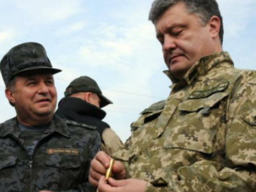 Петр Порошенко: «Наши бойцы улучшили свои позиции, и это благодаря боям у Авдеевки»