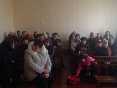 В Авдеевке закрывают очередную школу. Родители школьников собираются на акцию протеста