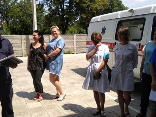 Авдіївські рятувальники  евакуювали медиків  району (ФОТО)