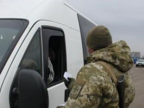 Донбасс: в КПВВ «Майорское» задержали пособницу оккупантов (ВИДЕО)