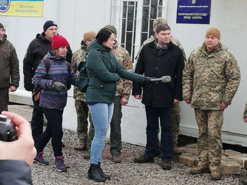 Донбасское открытие, которого не было: что происходит с КПВВ «Золотое» (ФОТО + ВИДЕО)